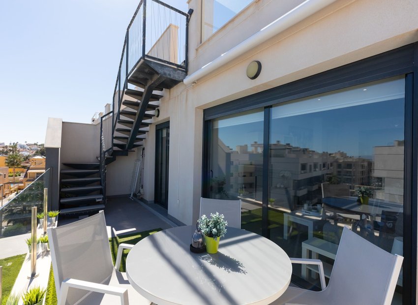 Herverkoop - Penthouse -
Villamartin