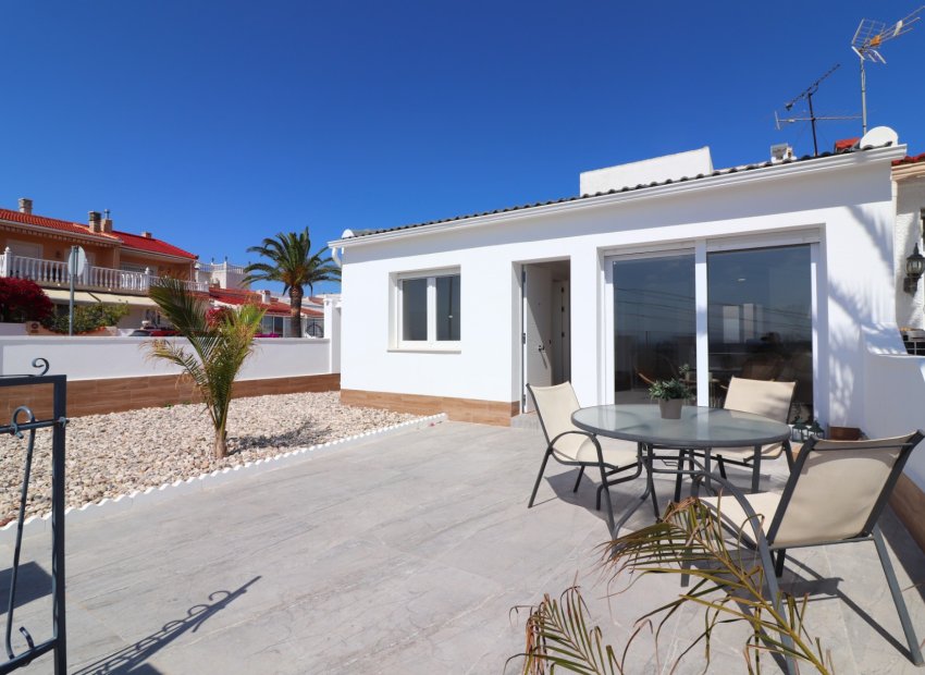 Herverkoop - Rijwoning -
Ciudad Quesada - Rojales - Altos de Quesada