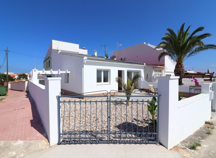 Herverkoop - Rijwoning -
Ciudad Quesada - Rojales - Altos de Quesada