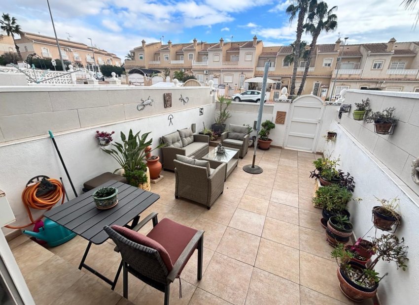 Herverkoop - Rijwoning -
Ciudad Quesada - Rojales - Doña Pepa