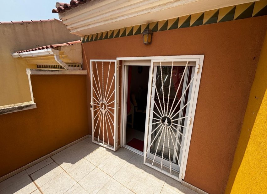 Herverkoop - Rijwoning -
Ciudad Quesada - Rojales - Doña Pepa