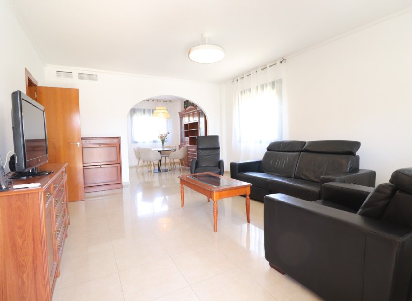 Herverkoop - Rijwoning -
Ciudad Quesada - Rojales - Doña Pepa