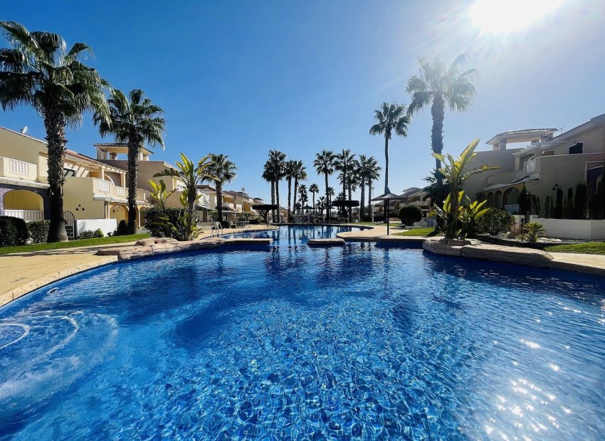 Herverkoop - Rijwoning -
Ciudad Quesada - Rojales - Doña Pepa