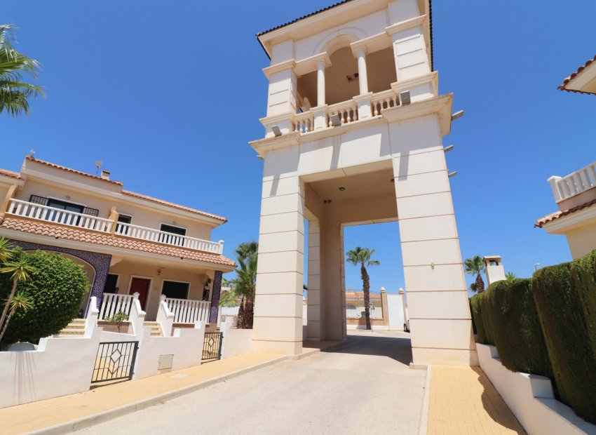 Herverkoop - Rijwoning -
Ciudad Quesada - Rojales - Doña Pepa