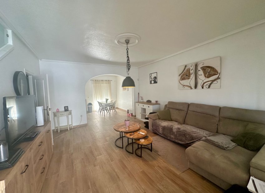 Herverkoop - Rijwoning -
Ciudad Quesada - Rojales - Doña Pepa