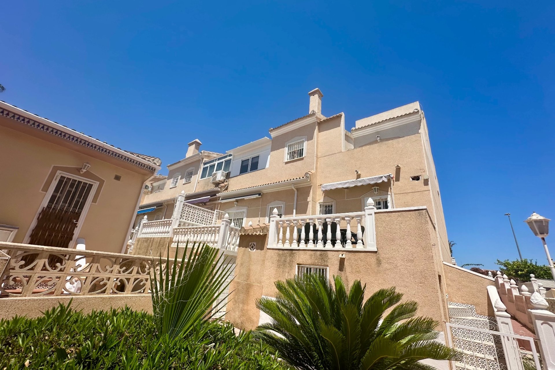 Herverkoop - Rijwoning -
Ciudad Quesada - Rojales - Doña Pepa