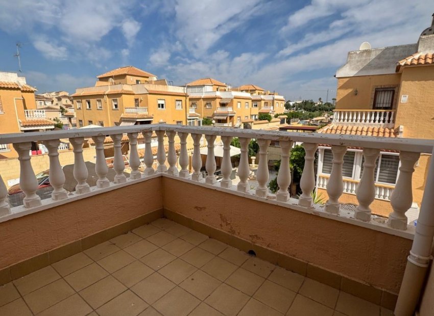 Herverkoop - Rijwoning -
Ciudad Quesada - Rojales - Doña Pepa