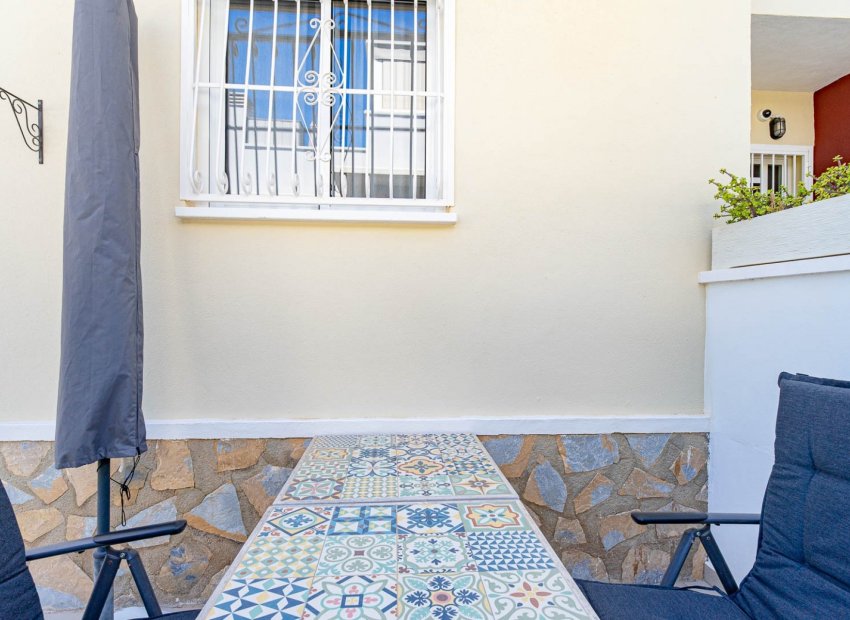 Herverkoop - Rijwoning -
Ciudad Quesada - Rojales - Doña Pepa