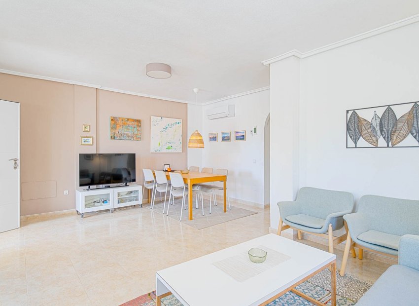Herverkoop - Rijwoning -
Ciudad Quesada - Rojales - Doña Pepa