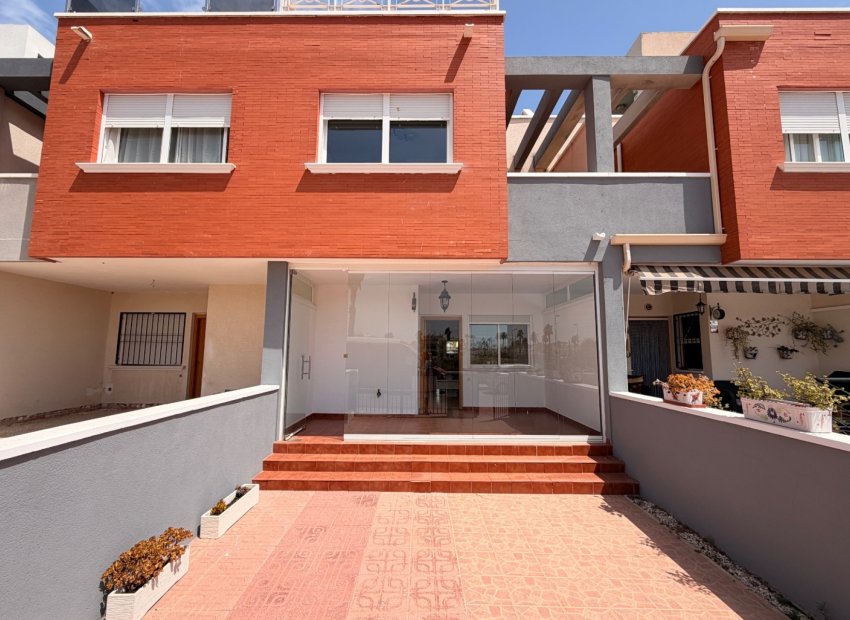 Herverkoop - Rijwoning -
Ciudad Quesada - Rojales - Doña Pepa