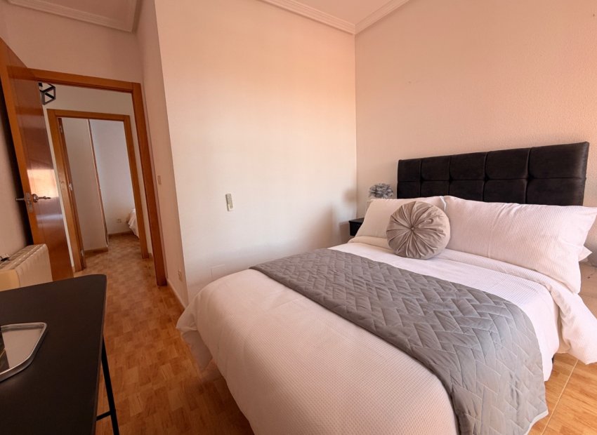 Herverkoop - Rijwoning -
Ciudad Quesada - Rojales - Doña Pepa