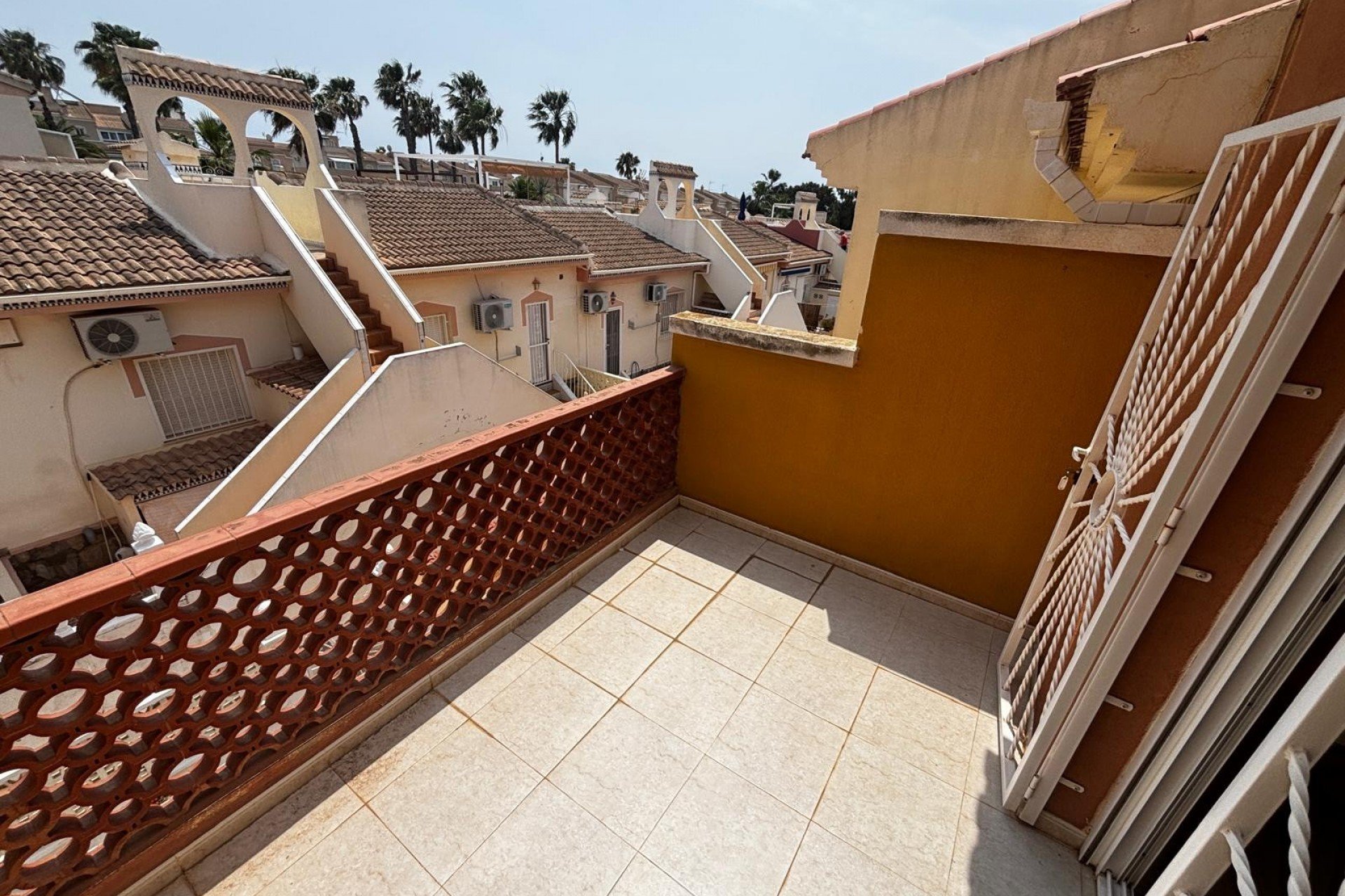 Herverkoop - Rijwoning -
Ciudad Quesada - Rojales - Doña Pepa