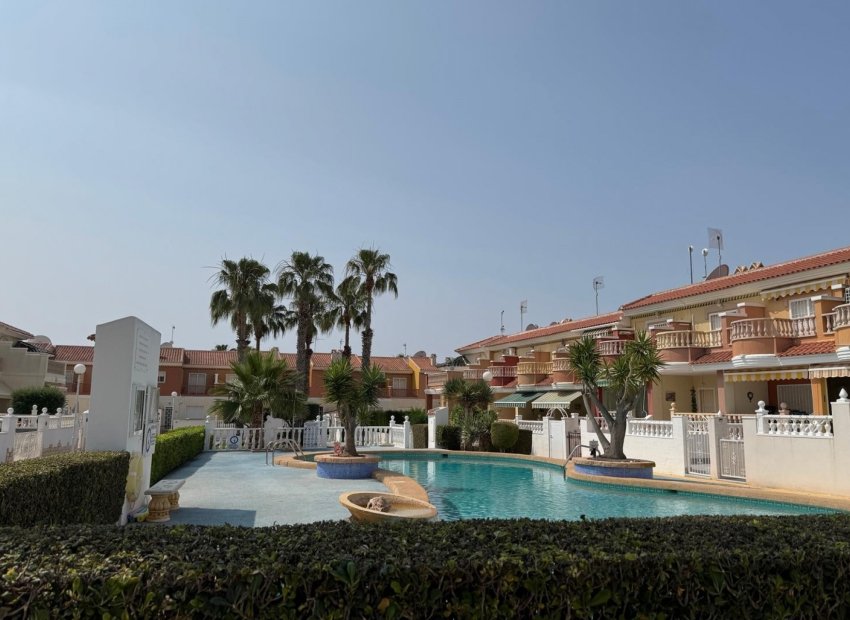 Herverkoop - Rijwoning -
Ciudad Quesada - Rojales - Doña Pepa