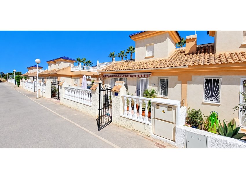 Herverkoop - Rijwoning -
Ciudad Quesada - Rojales - Rojales