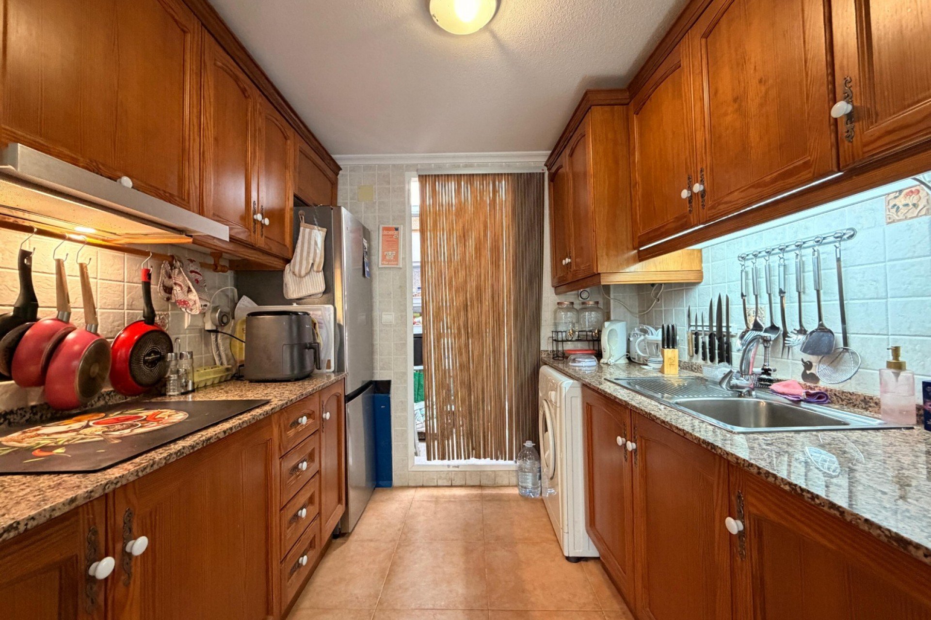 Herverkoop - Rijwoning -
El Raso