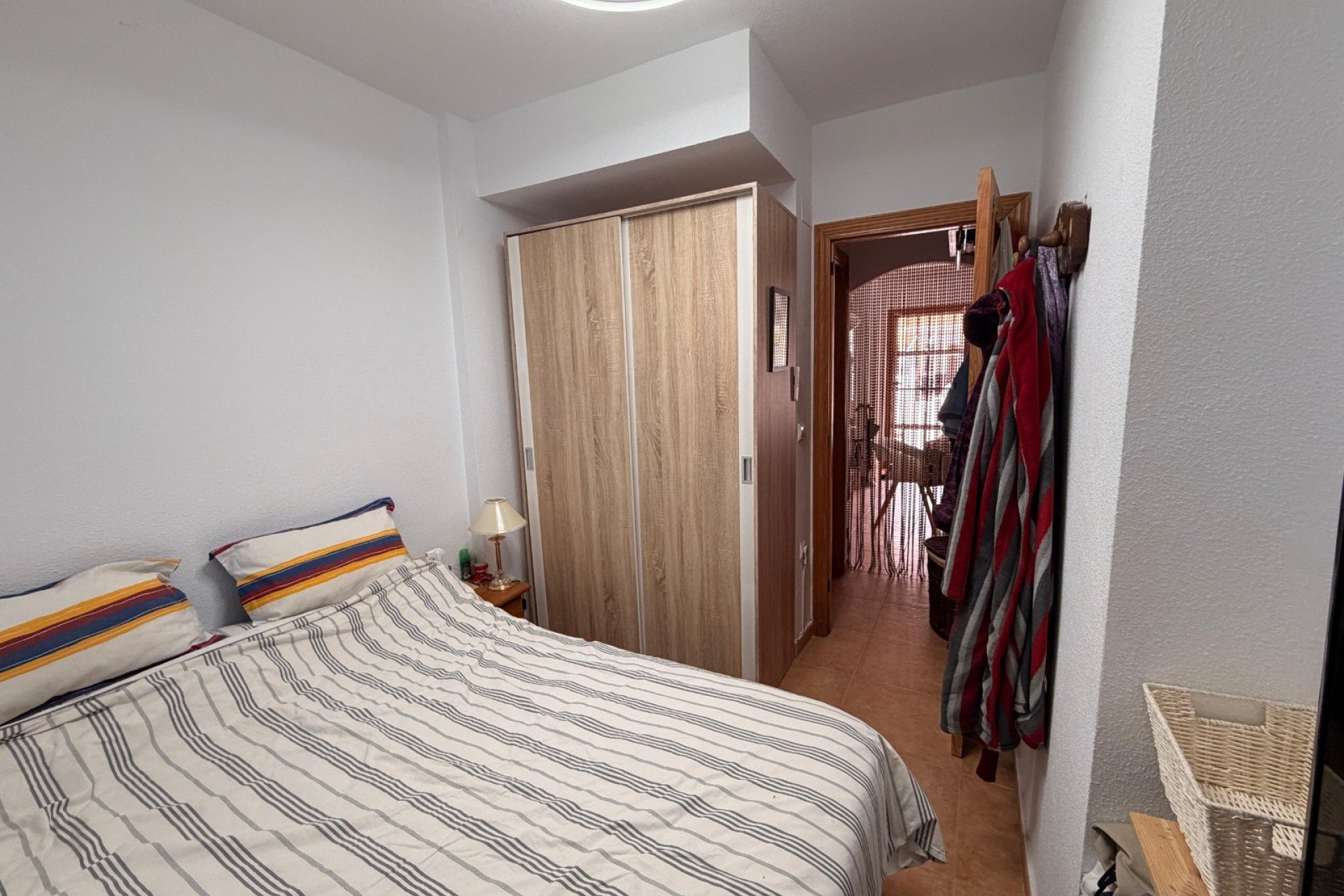 Herverkoop - Rijwoning -
El Raso
