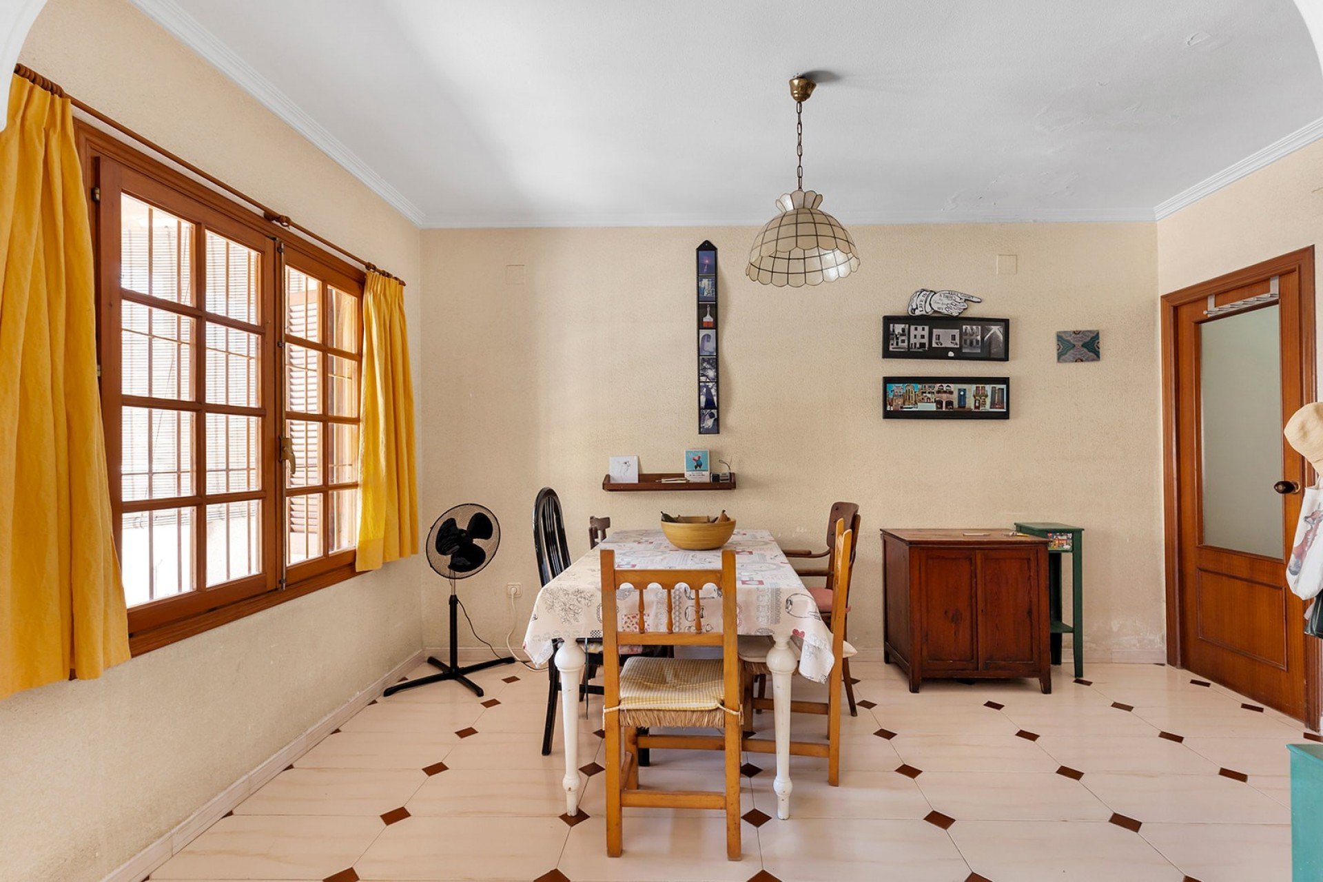 Herverkoop - Rijwoning -
La Mata - Playa