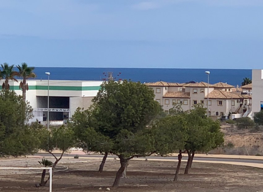 Herverkoop - Rijwoning -
Orihuela Costa - Lomas de Cabo Roig