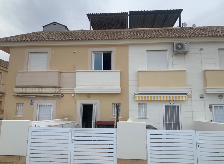 Herverkoop - Rijwoning -
Orihuela Costa - Lomas de Cabo Roig