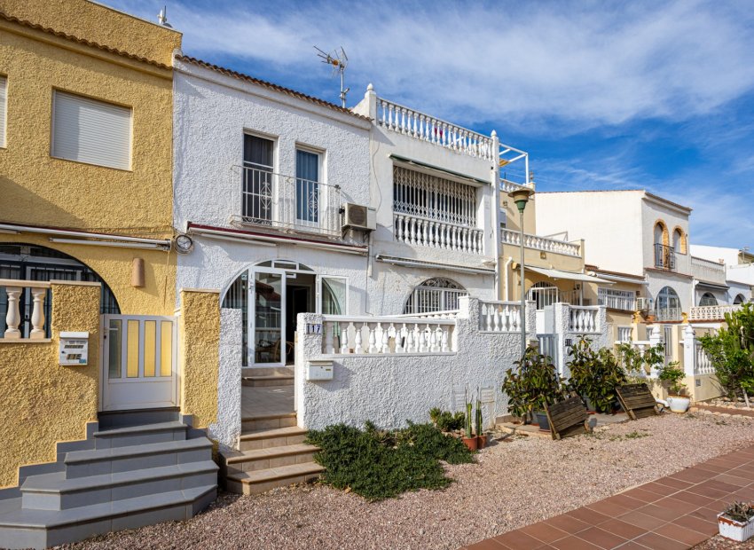 Herverkoop - Rijwoning -
Torrevieja - La Siesta