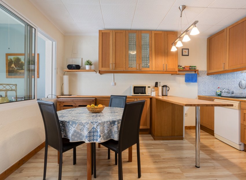 Herverkoop - Rijwoning -
Torrevieja - La Siesta