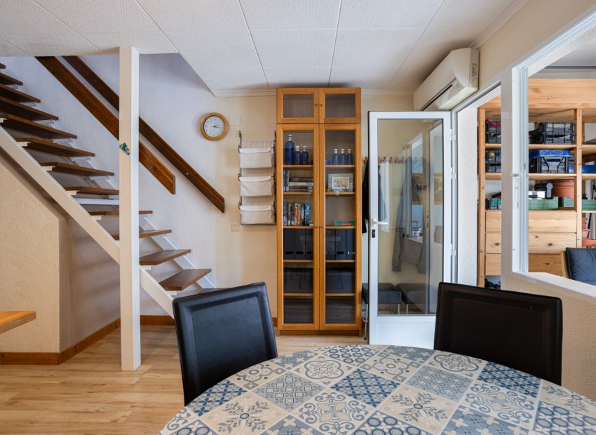 Herverkoop - Rijwoning -
Torrevieja - La Siesta