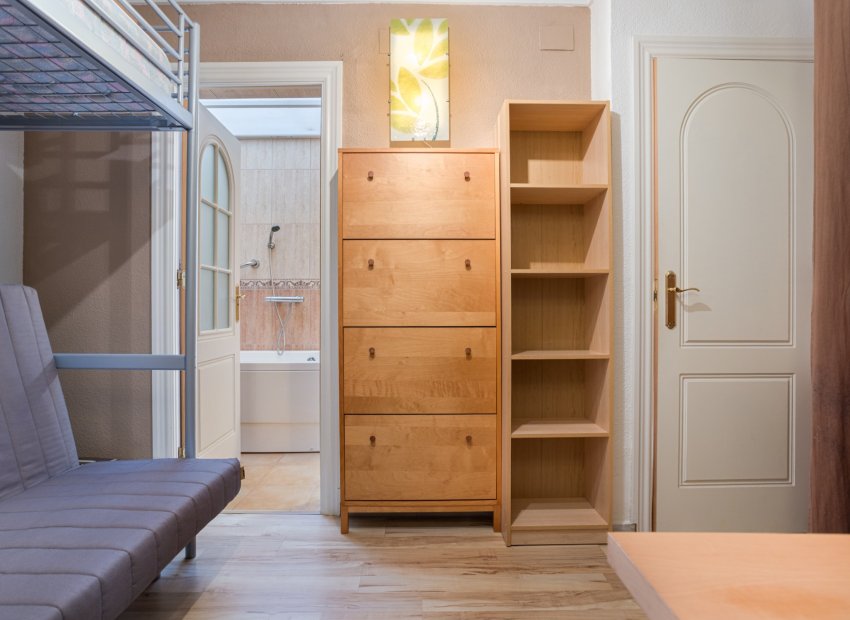 Herverkoop - Rijwoning -
Torrevieja - La Siesta