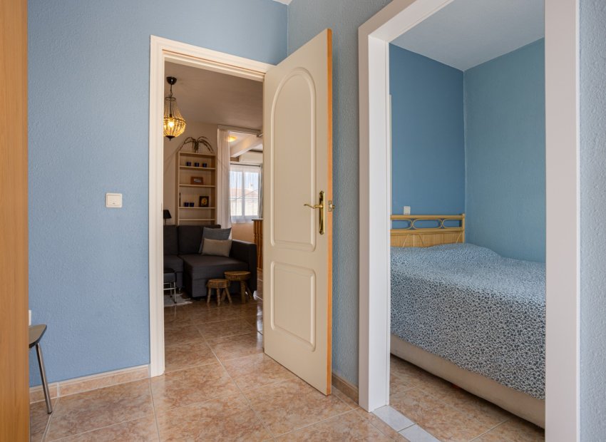 Herverkoop - Rijwoning -
Torrevieja - La Siesta