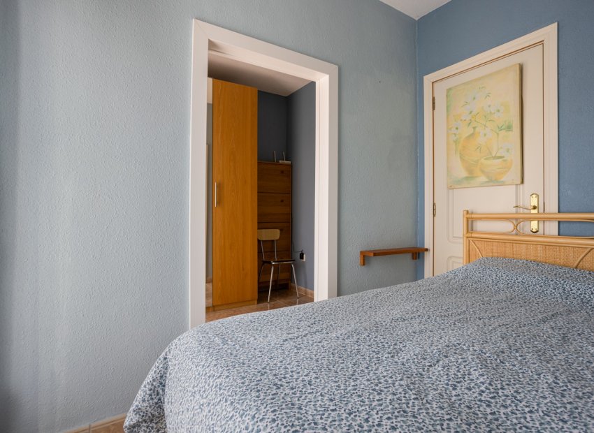 Herverkoop - Rijwoning -
Torrevieja - La Siesta