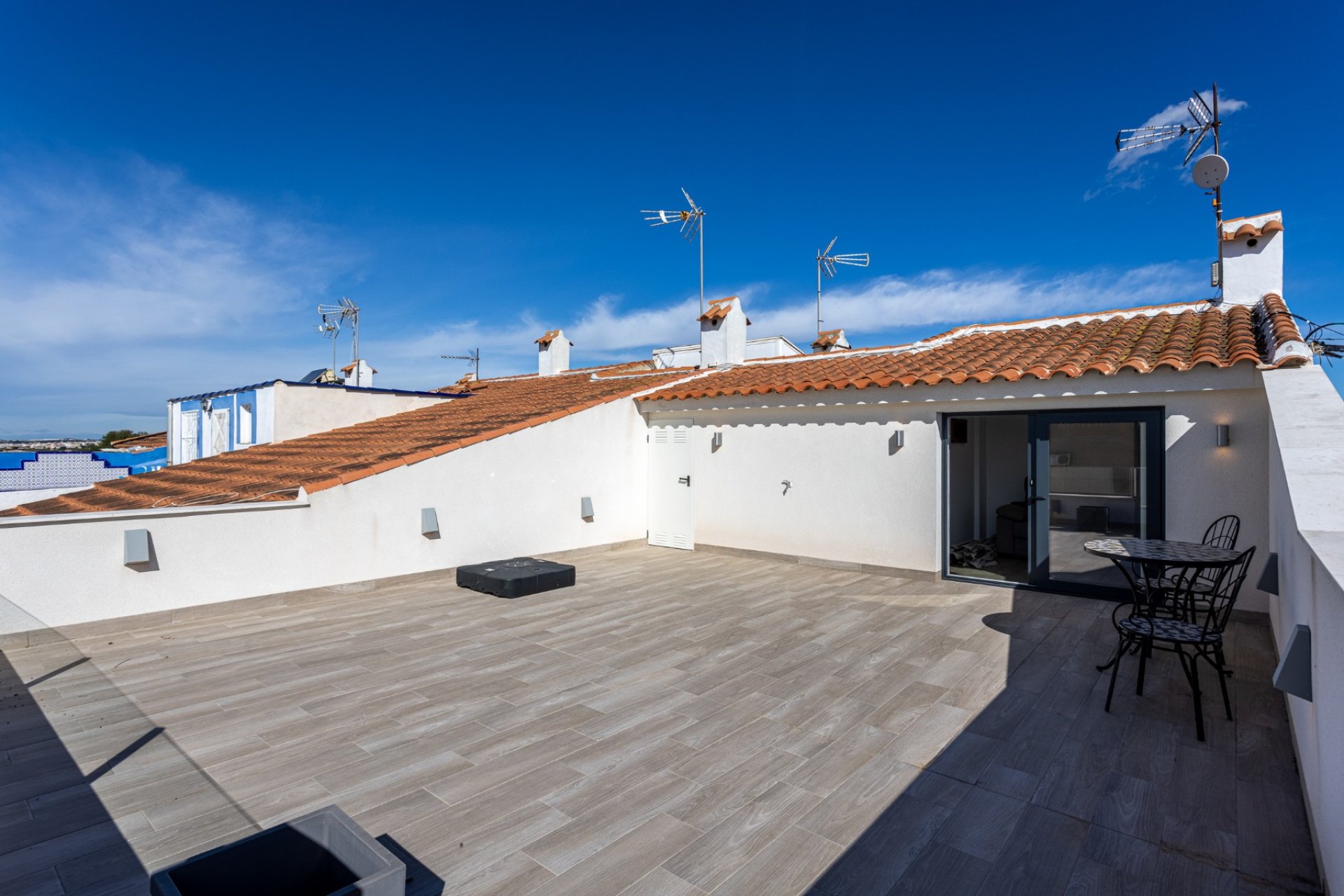 Herverkoop - Rijwoning -
Torrevieja - Urbanización San Luis