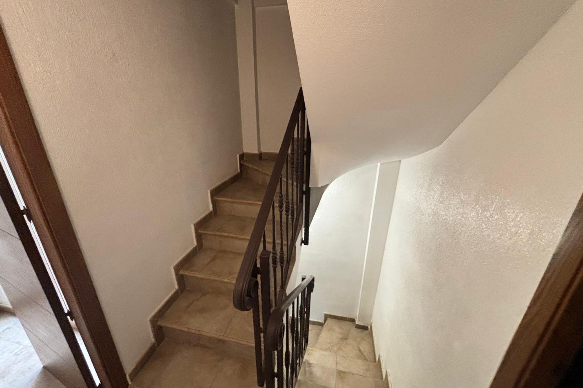 Herverkoop - Rijwoning -
Urbanització Els Estanys