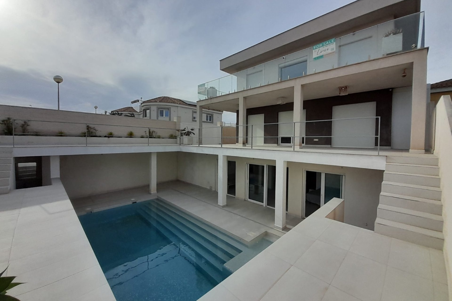 Herverkoop - Villa -
Santa Pola - Gran Alacant