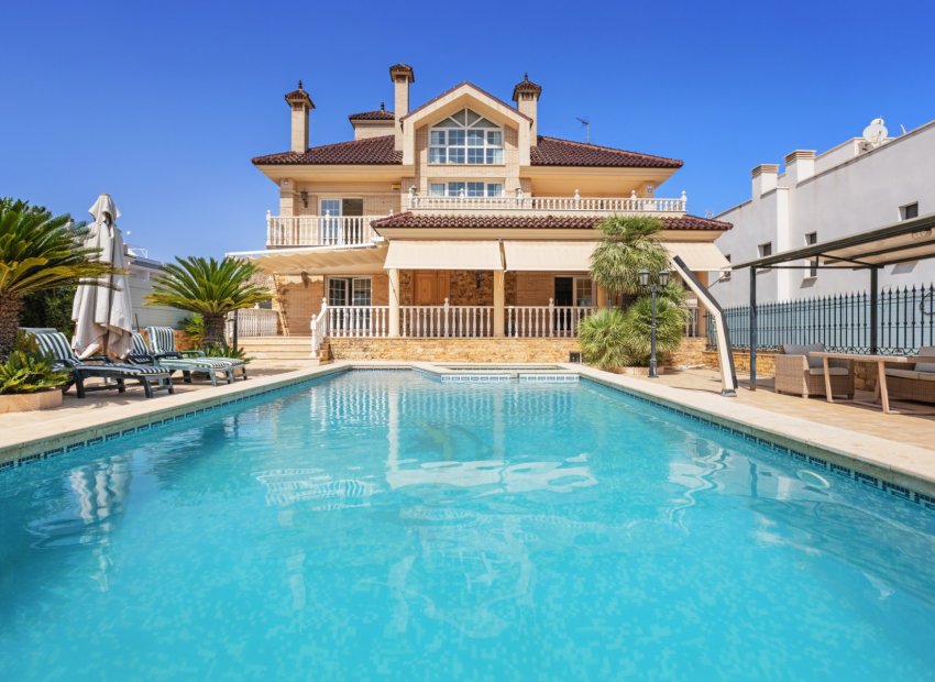 Herverkoop - Villa -
Torrevieja - La Veleta