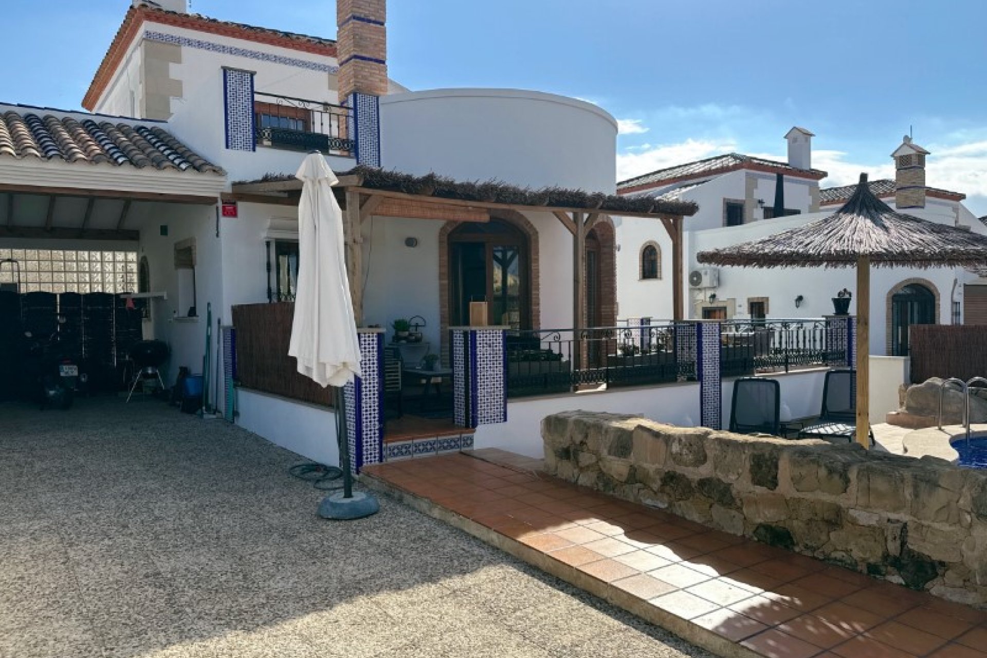 Herverkoop - Vrijstaande woning / Villa -
Algorfa