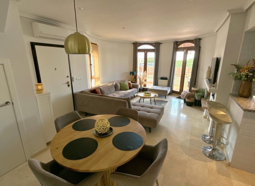 Herverkoop - Vrijstaande woning / Villa -
Algorfa