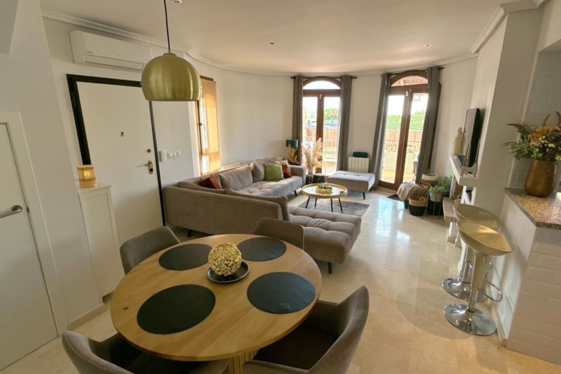 Herverkoop - Vrijstaande woning / Villa -
Algorfa