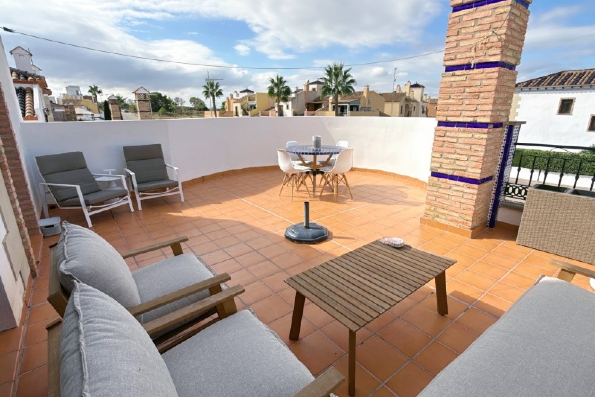 Herverkoop - Vrijstaande woning / Villa -
Algorfa