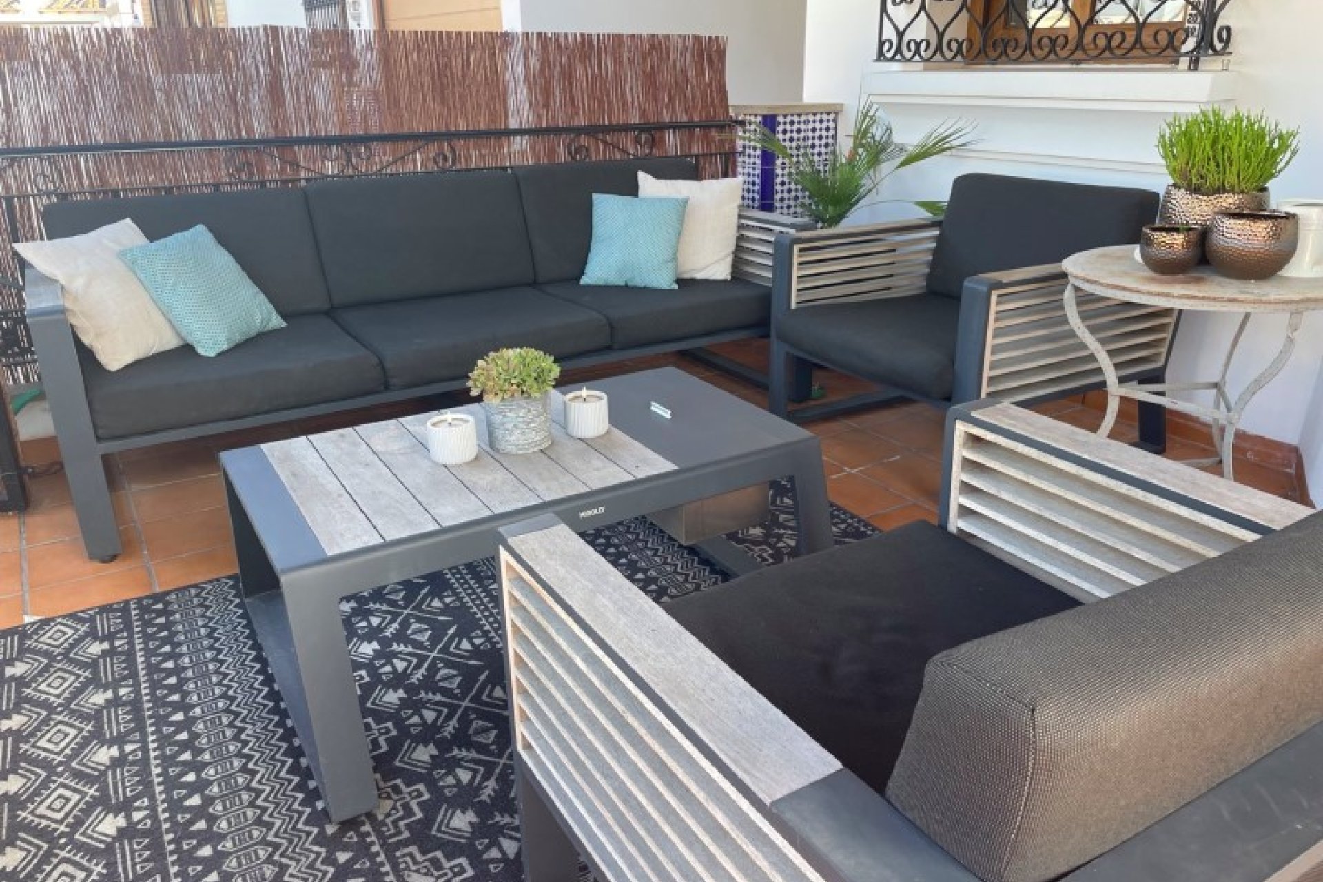 Herverkoop - Vrijstaande woning / Villa -
Algorfa