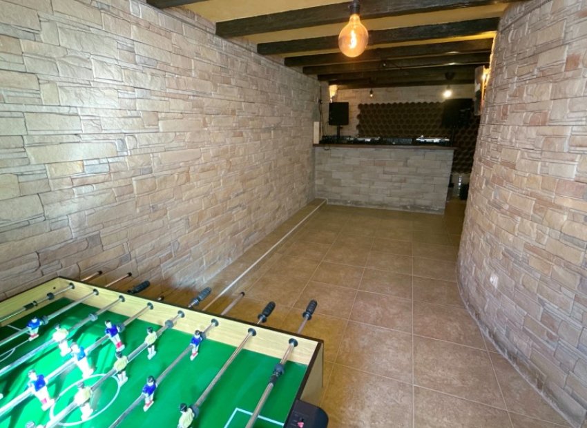 Herverkoop - Vrijstaande woning / Villa -
Algorfa