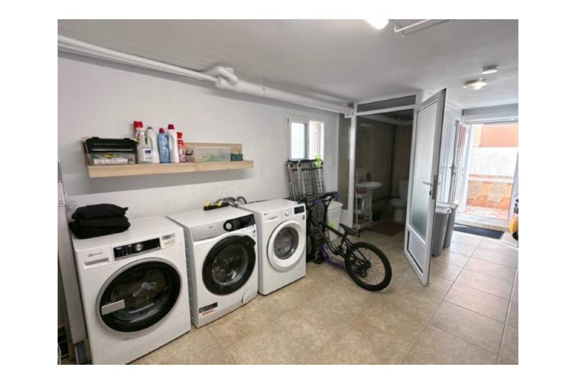 Herverkoop - Vrijstaande woning / Villa -
Algorfa