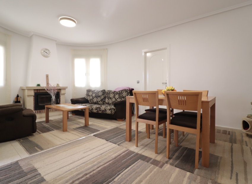 Herverkoop - Vrijstaande woning / Villa -
Benijofar - Monte Azul