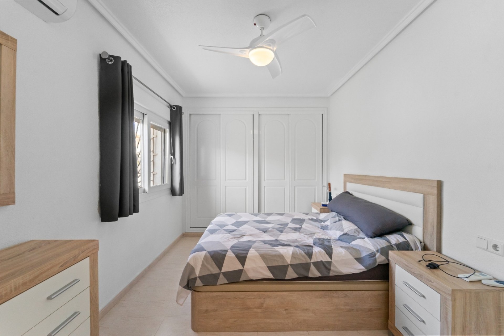 Herverkoop - Vrijstaande woning / Villa -
Benijofar - Monte Azul