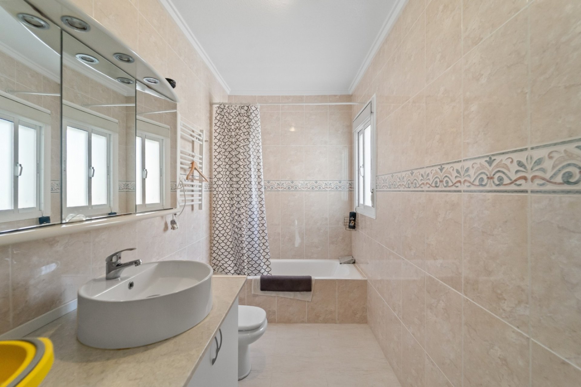 Herverkoop - Vrijstaande woning / Villa -
Benijofar - Monte Azul
