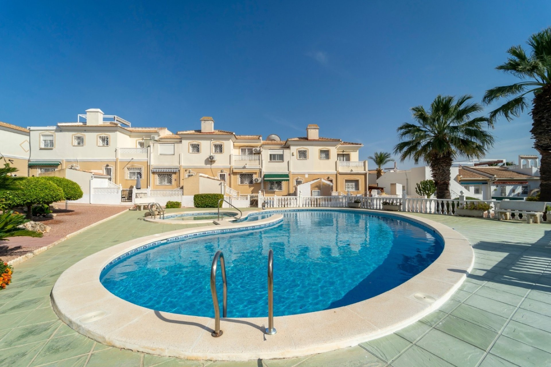 Herverkoop - Vrijstaande woning / Villa -
Benijofar - Monte Azul