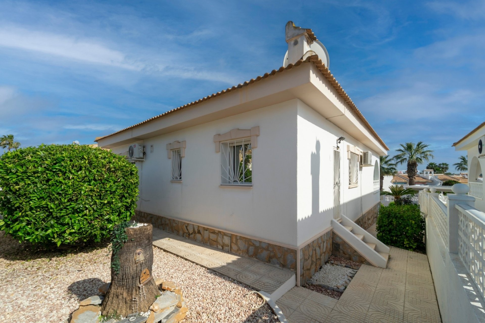 Herverkoop - Vrijstaande woning / Villa -
Benijofar - Monte Azul