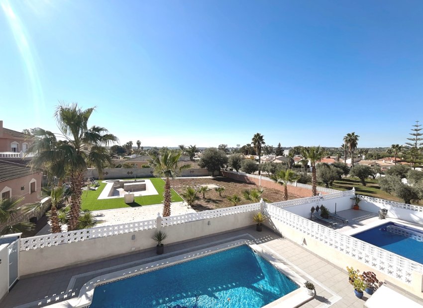 Herverkoop - Vrijstaande woning / Villa -
Benijofar - Monte Azul