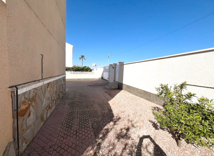 Herverkoop - Vrijstaande woning / Villa -
Benijofar - Monte Azul