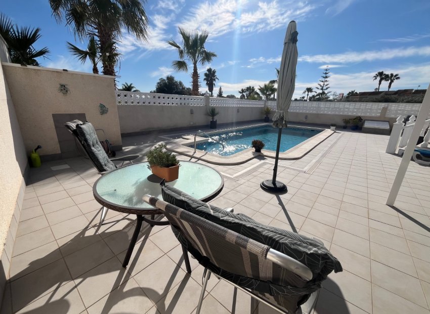 Herverkoop - Vrijstaande woning / Villa -
Benijofar - Monte Azul