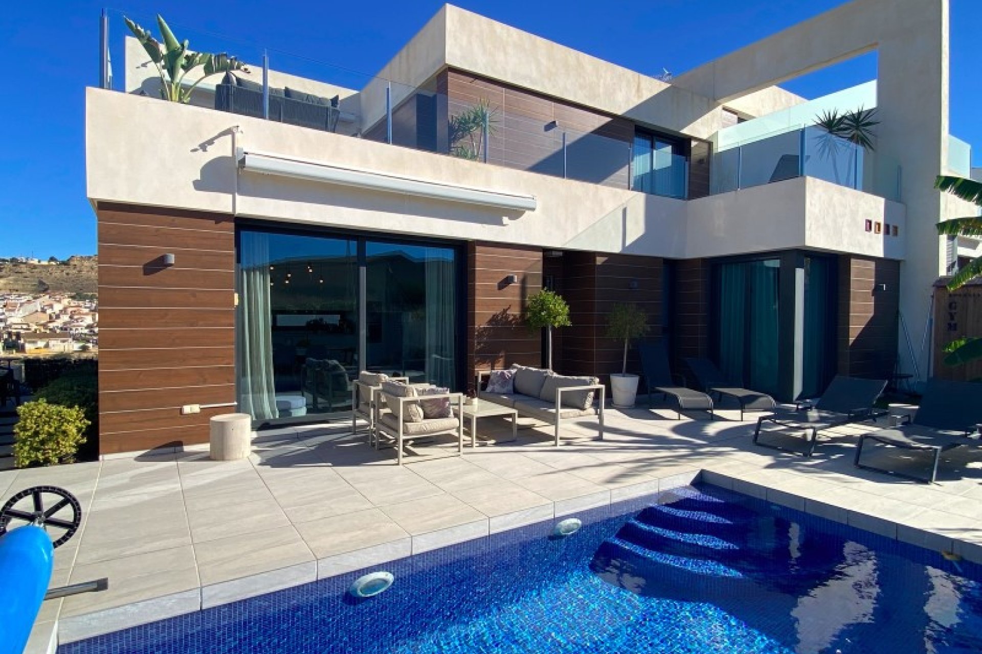 Herverkoop - Vrijstaande woning / Villa -
Benijofar