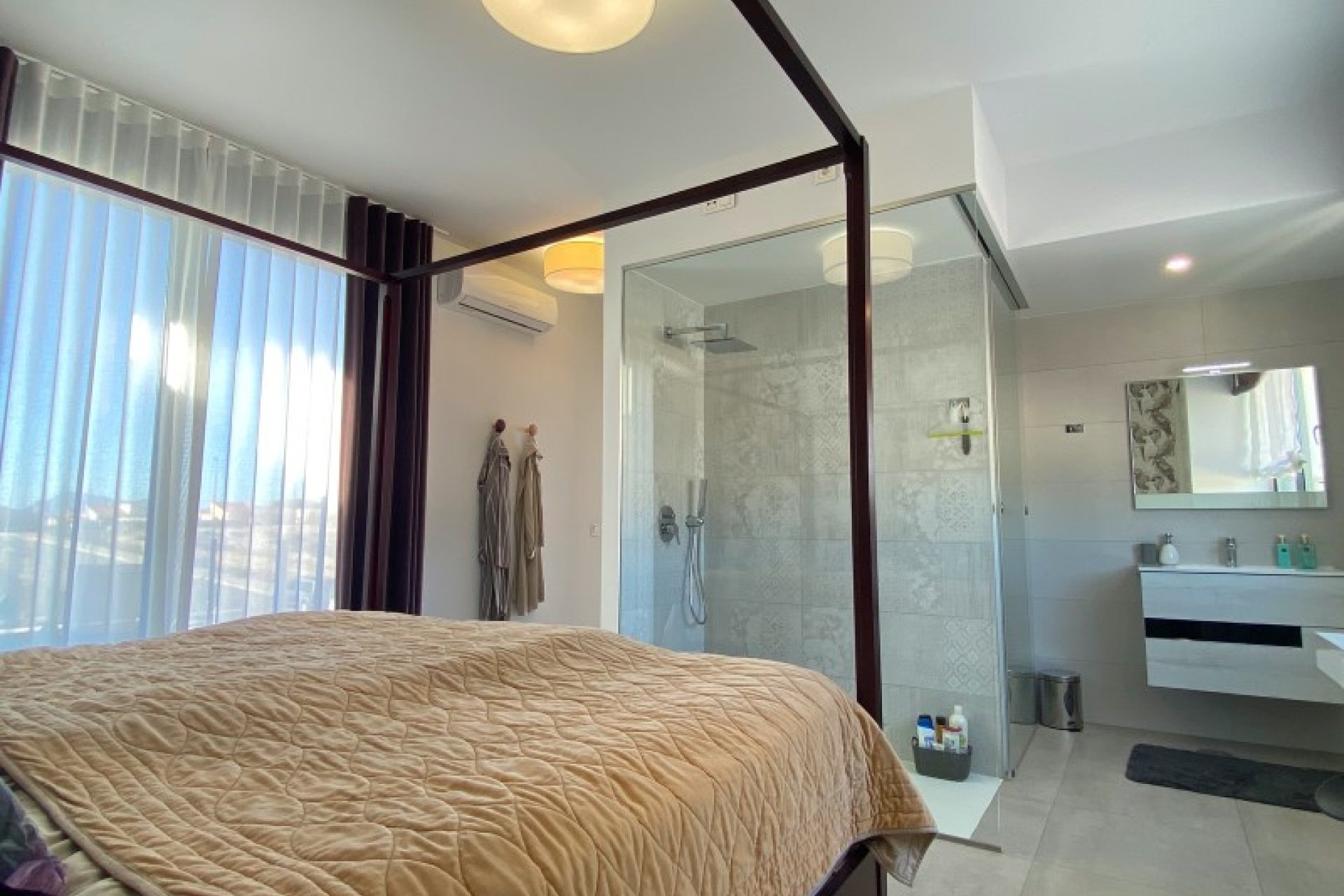 Herverkoop - Vrijstaande woning / Villa -
Benijofar